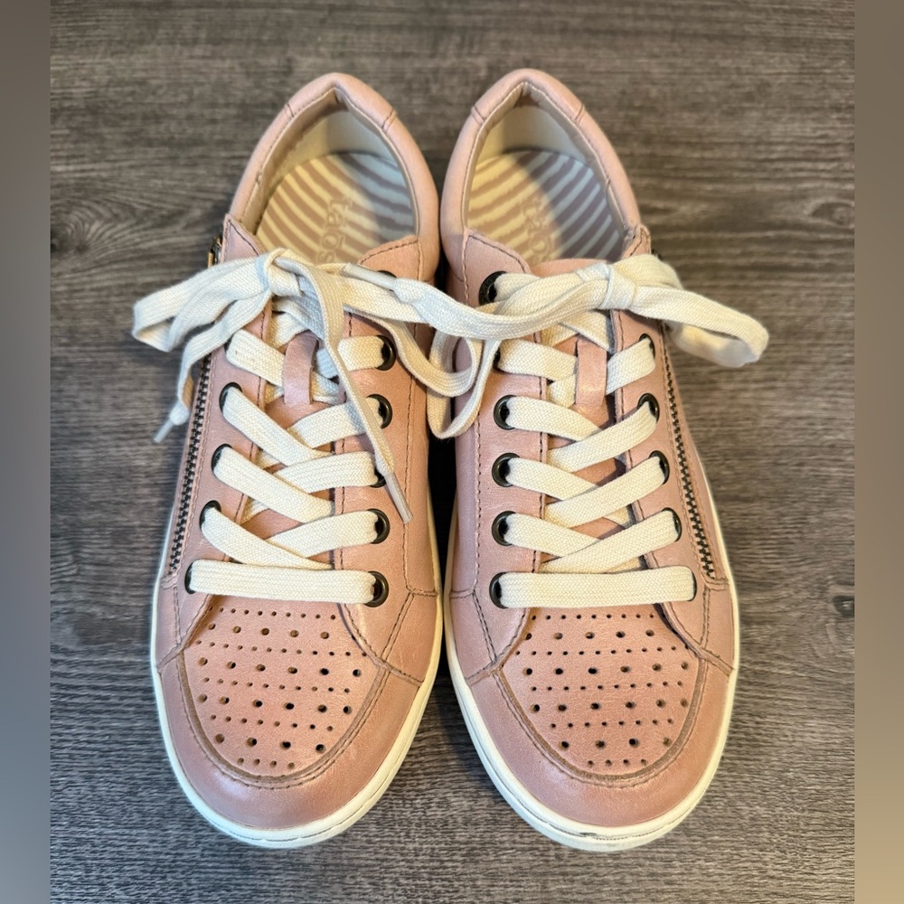 Women's Taos, Zipster Sneaker 6.5